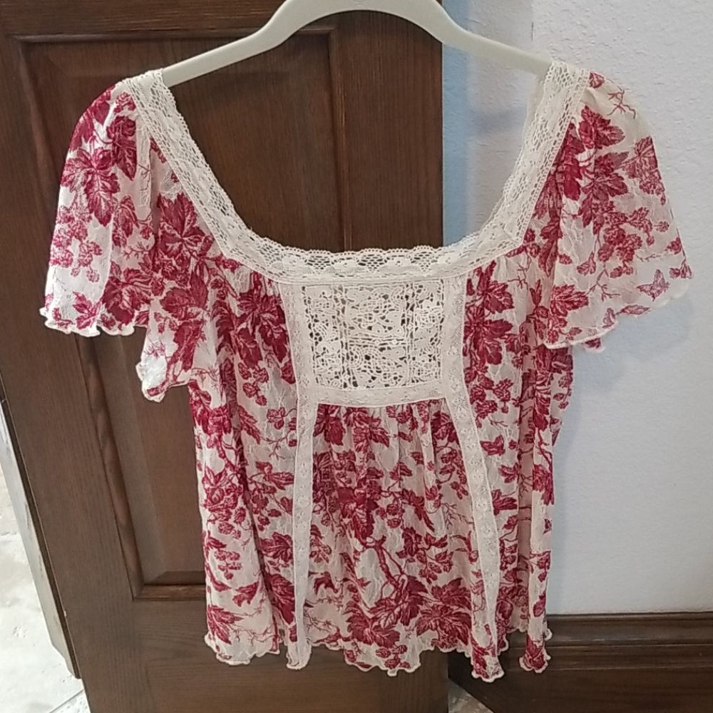 Off the shoulder top. I never wore it off the shou